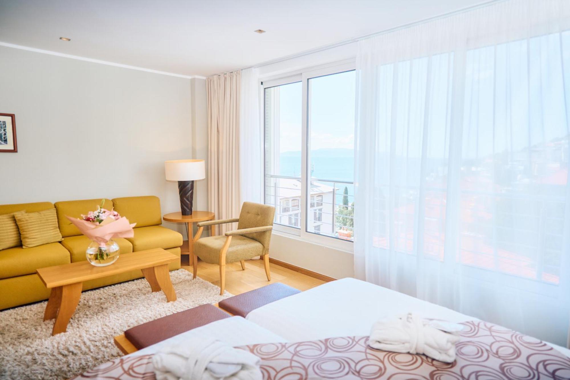 Astoria Hotel Opatija Exterior foto