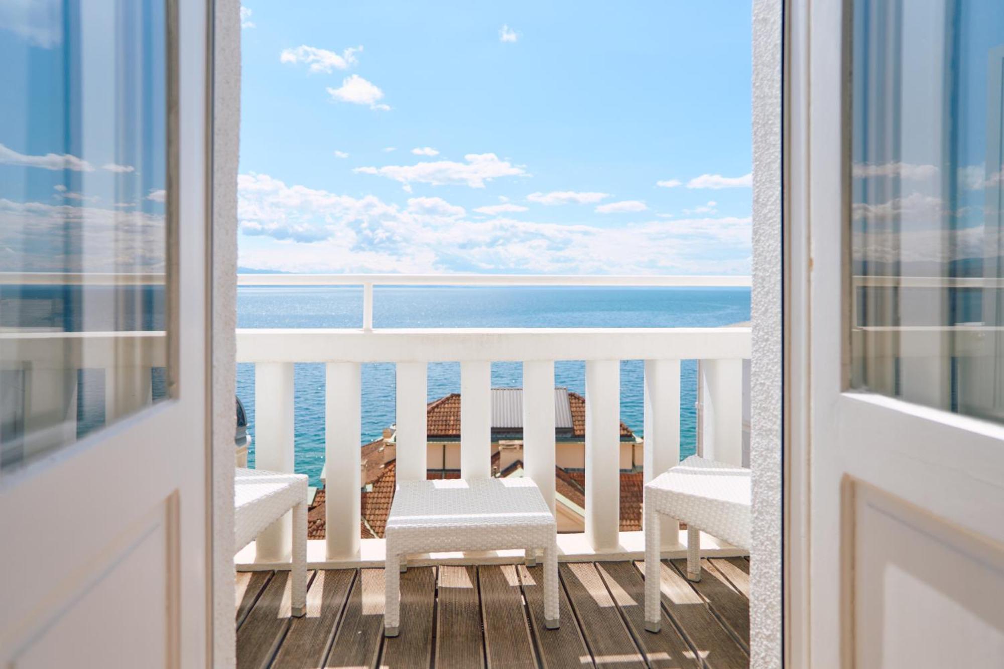 Astoria Hotel Opatija Exterior foto