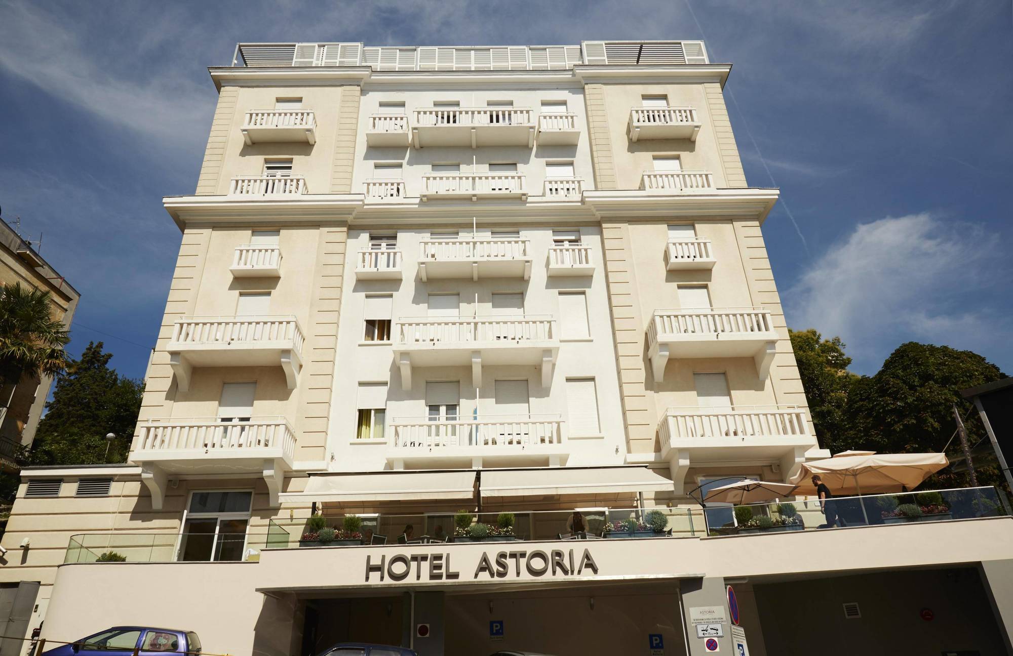 Astoria Hotel Opatija Exterior foto